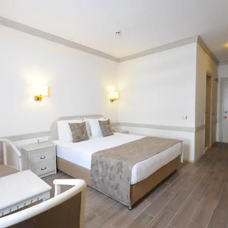 Comfort Hotel 3*