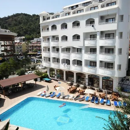 Comfort Hotel 3*